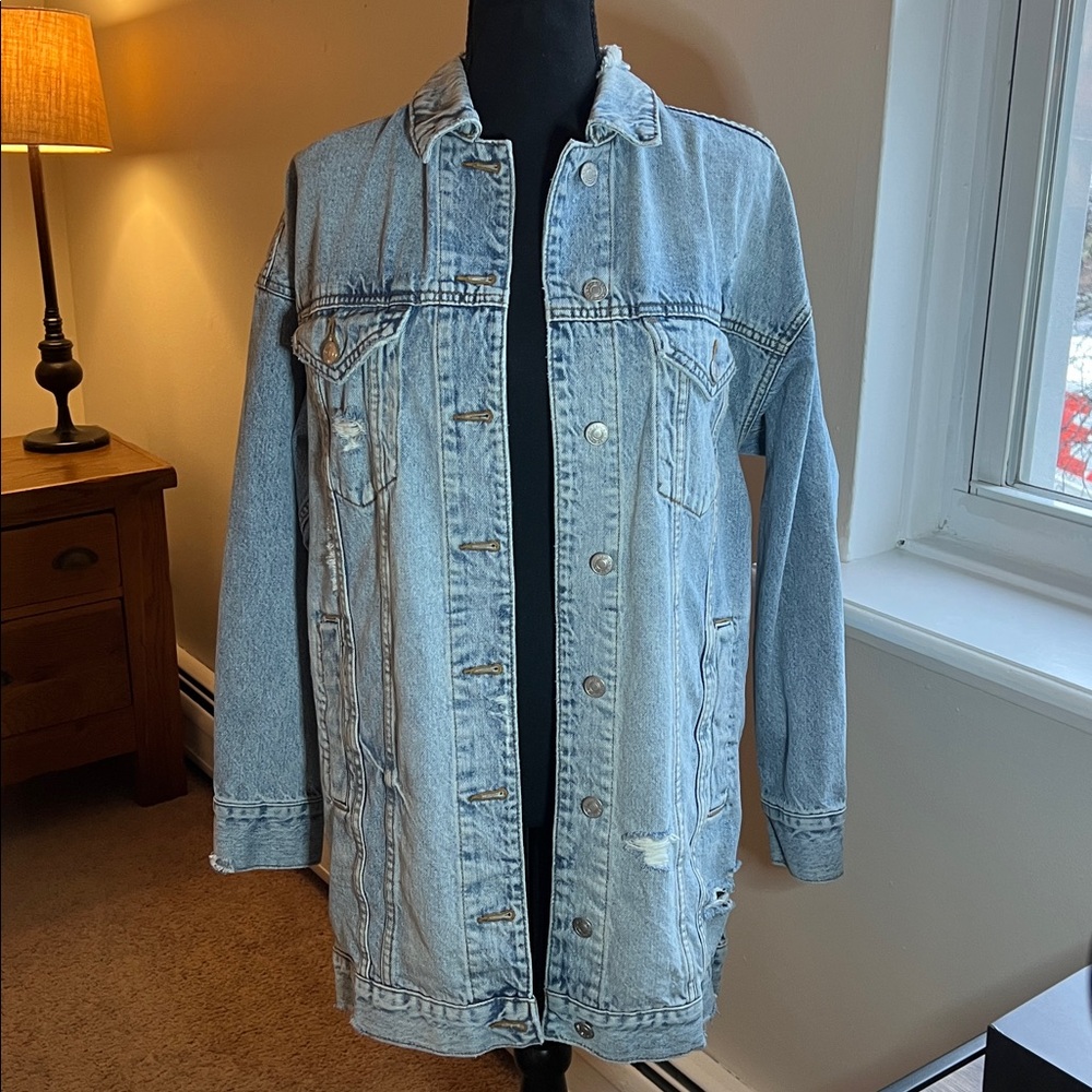 American Eagle oversized distressed jean jacket, 100% cotton size small